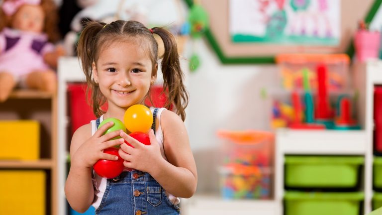 An easy guide to help you find a good preschool for your child